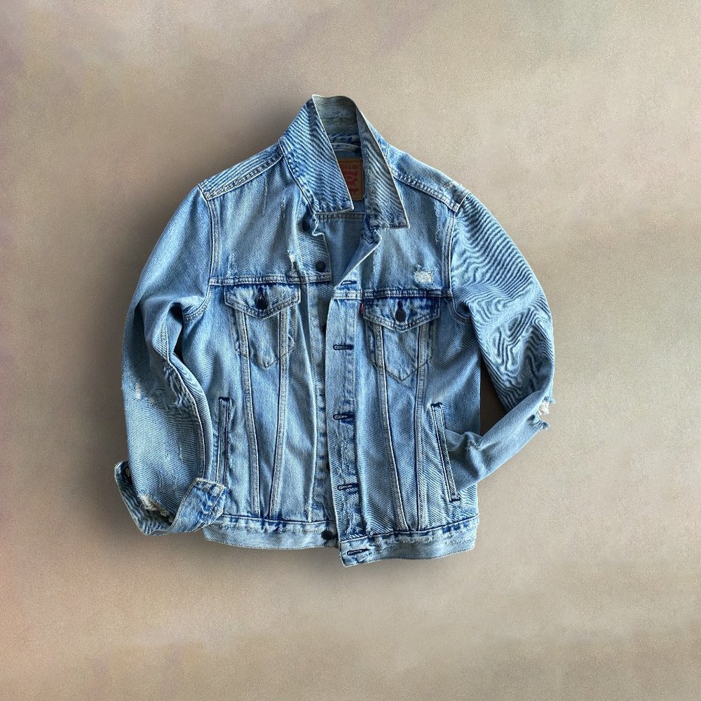 Levi's Vintage Trucker Jacket (Lightly Worn)